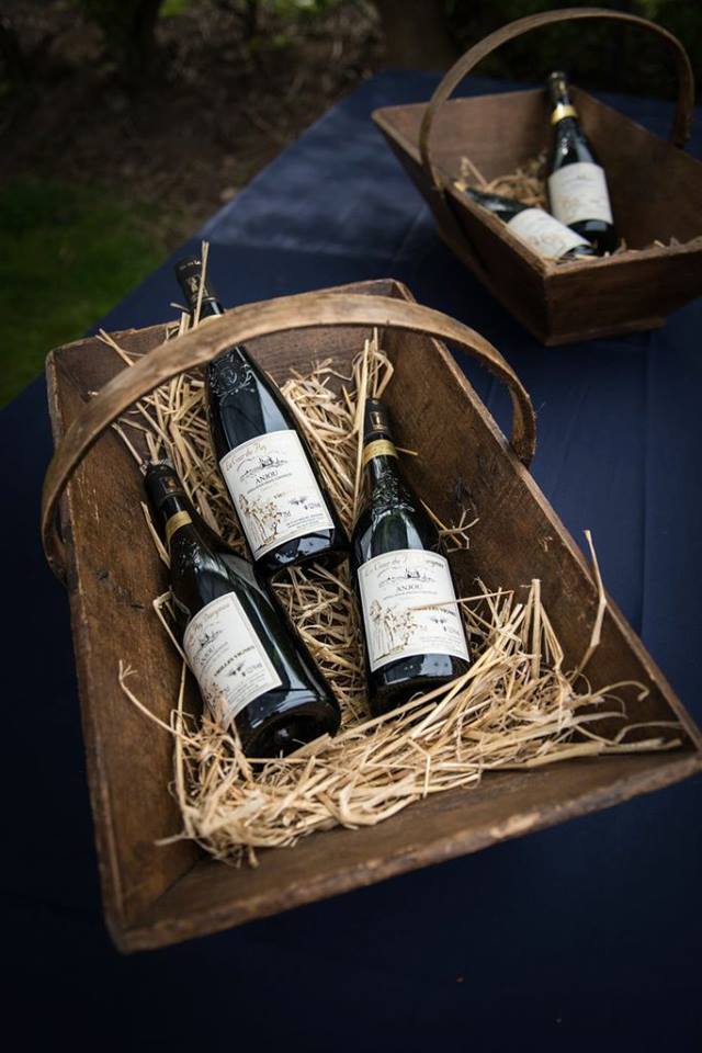 MadeinCheshire's tweet photo. Stay in this #BankHoliday weekend?! Make it special with @Pate_Wine_Co #winelovers
https://t.co/UqYSbNptIU https://t.co/MqabIp4fqH