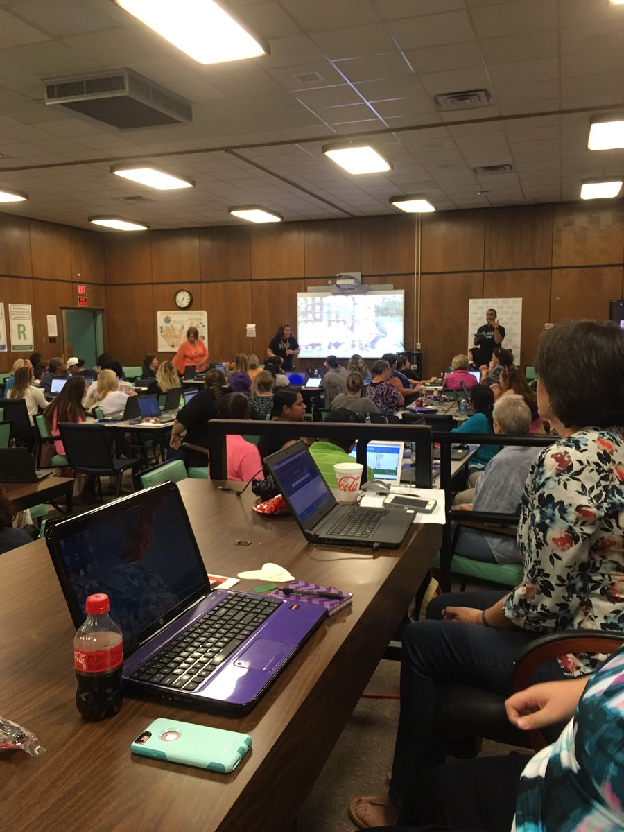 LovaMoreno's tweet photo. #classflow desktop- can use with anything no need to have a Promethean!!! #axiedu #classflowparty https://t.co/xlqPePKYY6
