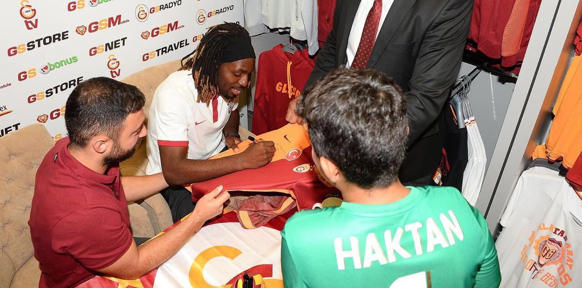 Superbe moment avec les supporters àu #GsStoreManisa