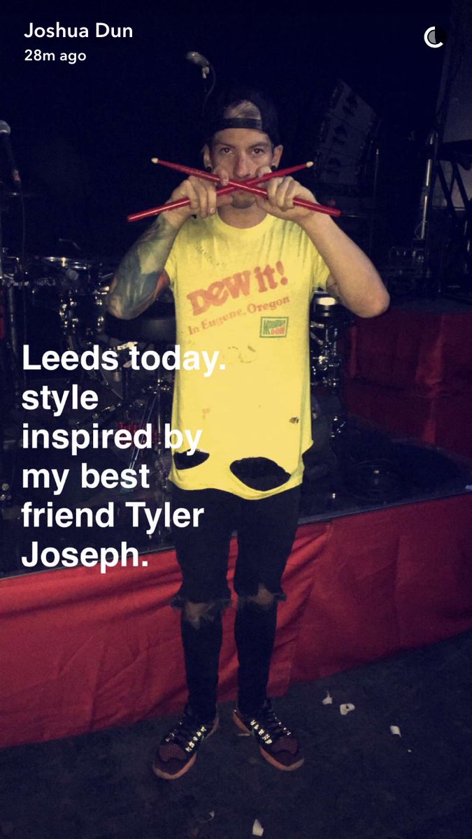 justanothertop's tweet image. King