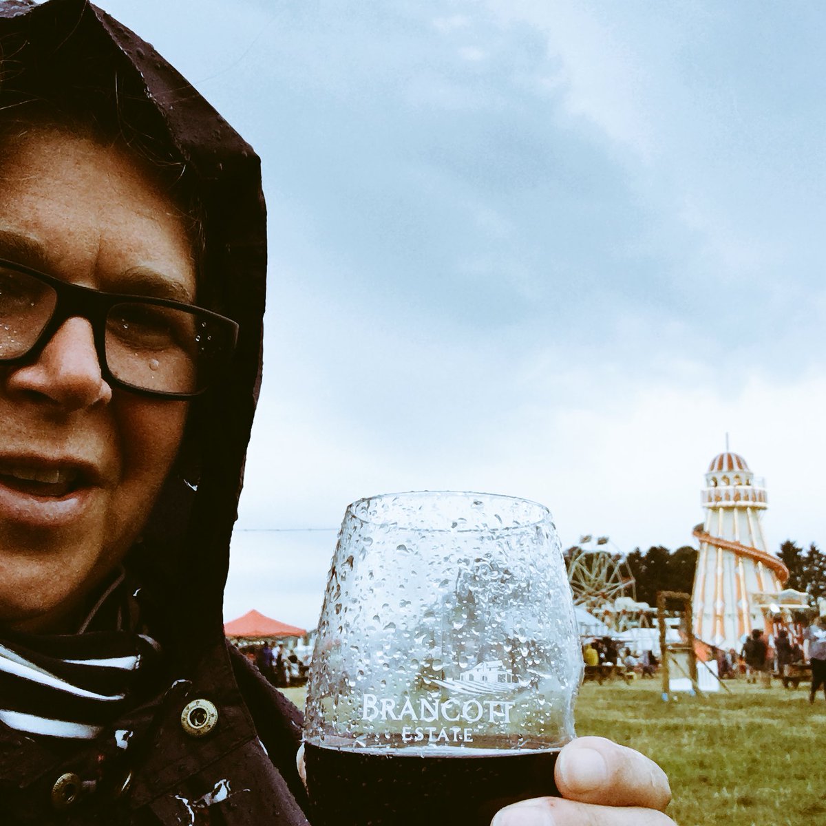 maximumto4's tweet image. #VirtualVines Wine, #TheBigFeastival and rain. Perfect day!