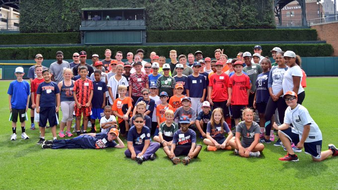 View image on Twitter