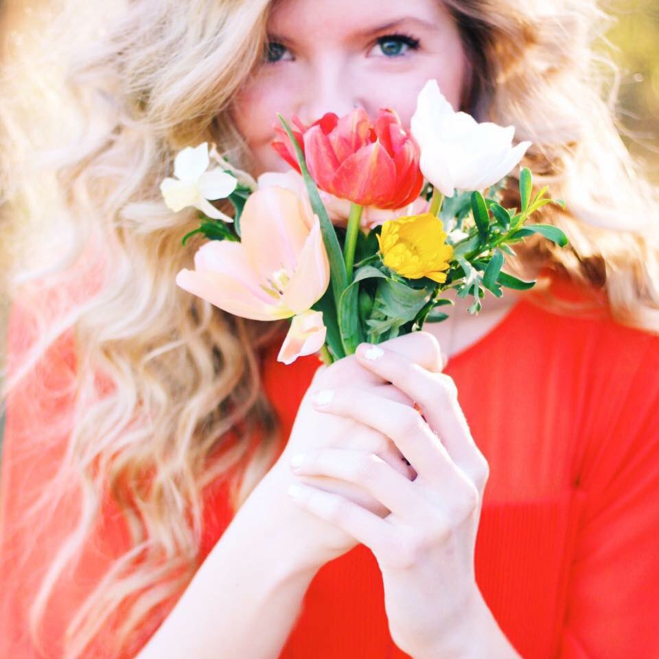 Texas3rdRodeo's tweet photo. Happy birthday to our beautiful, patient and most artsy Texan - @AmandaAdams7. WE LOVE YOU MORE THAN WORDS CAN SAY! https://t.co/Rezs93V0tP