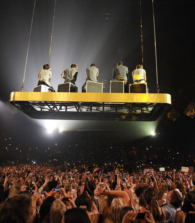 🌙 (@emotounal) on Twitter photo 