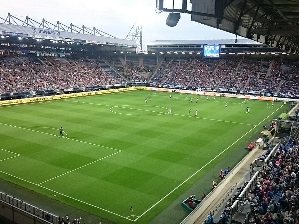 Vanavond zijn 10 BCS-leden op uitnodiging van @MTHSteenwijk aanwezig bij Heerenveen-PEC. #sportiefnetwerken