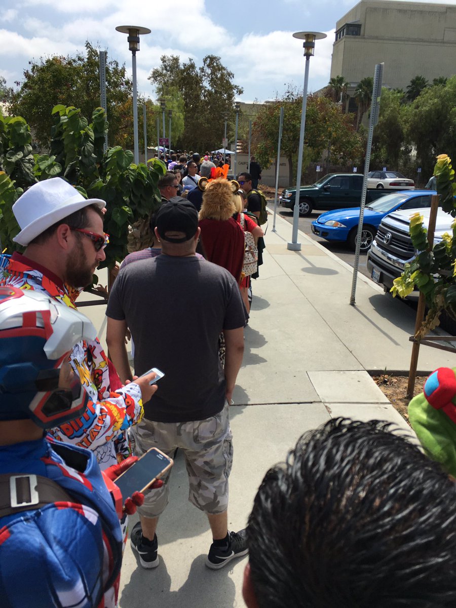 RealChrispy99's tweet image. Out here ready for #NerdCon2016