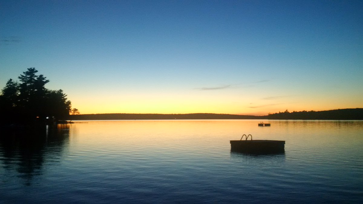 CalvinMilbury's tweet photo. Life is good, especially at the lake! #sunset #august #davidsonlake https://t.co/Auli5FOzDz