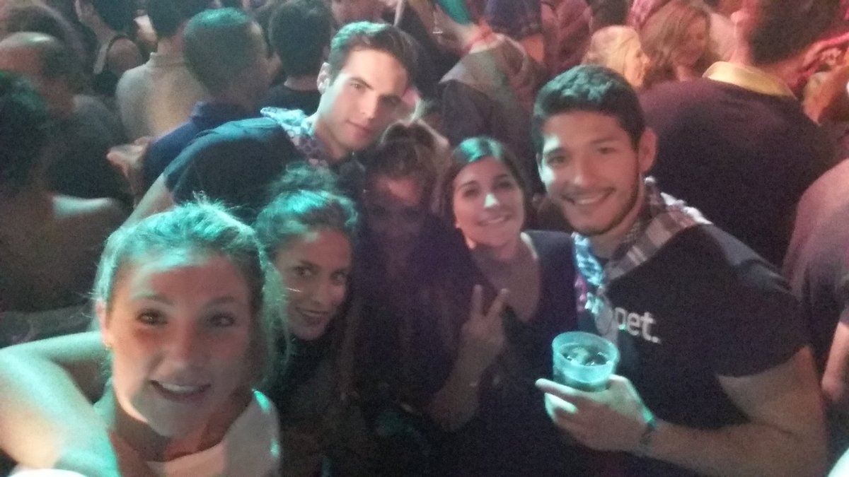 marialarrako's tweet photo. Último día de fiestas #gogorregi https://t.co/xt4eoh33TB