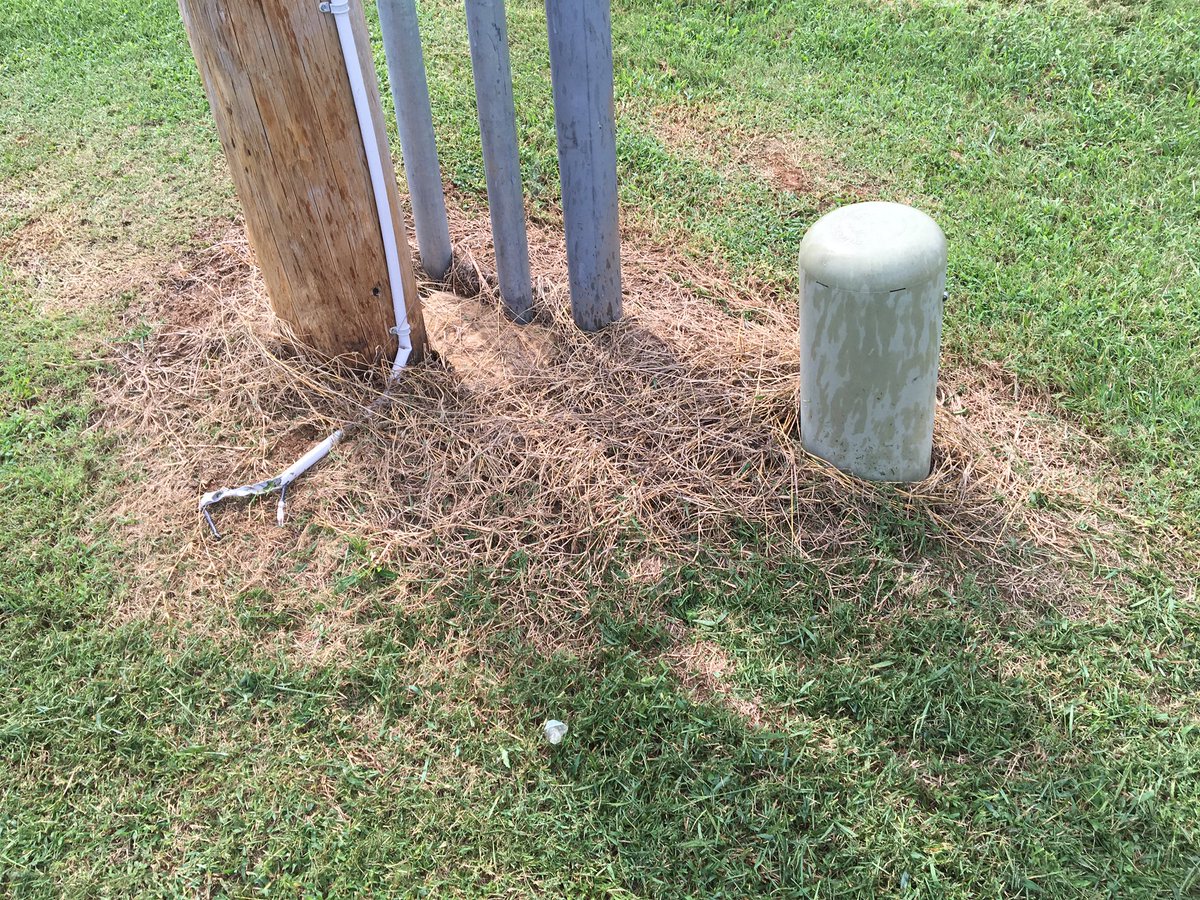 samuel_clements's tweet image. That's gonna be a bad day for a neighbor. #badinstall