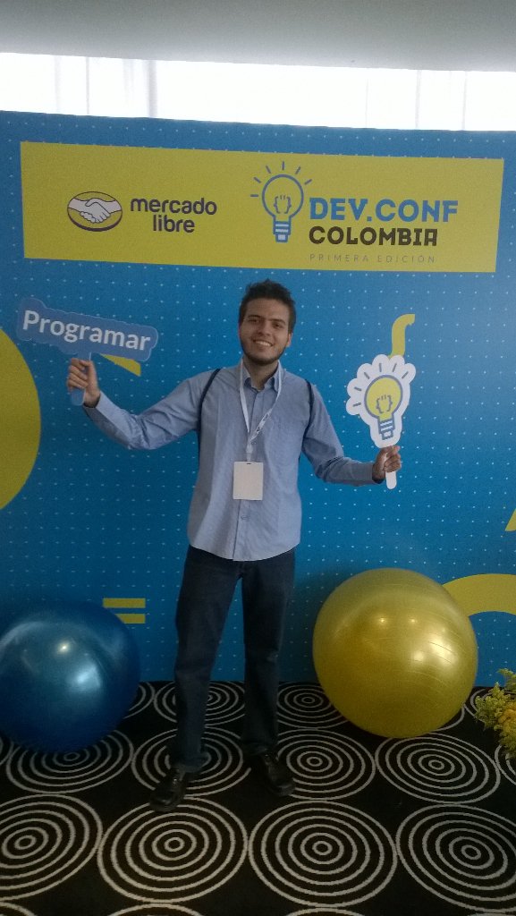 Saxeg_'s tweet photo. En el #DevConfColombia https://t.co/oCjTLtOMqc