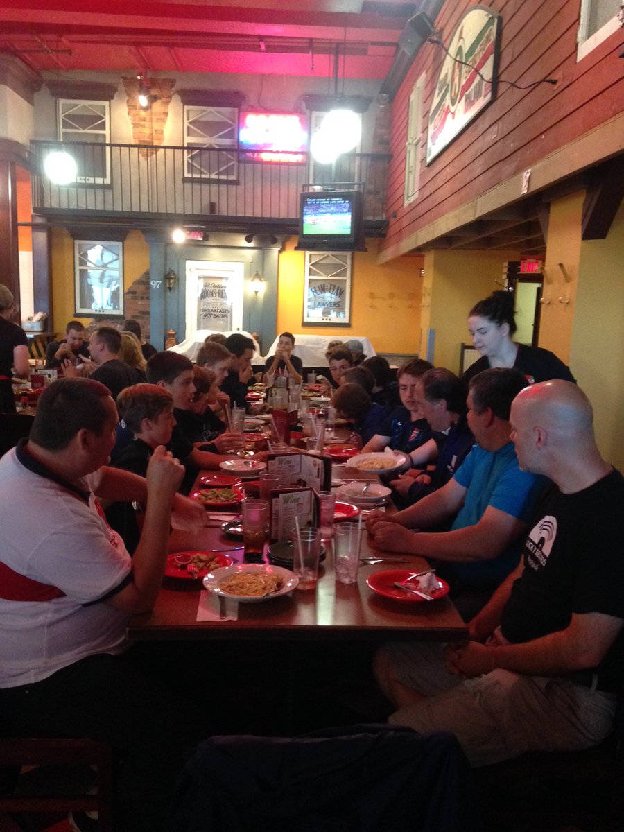 U14Tier1's tweet photo. Team Meal before the GOLD medal game! @mudirector @PJPower7 @FAA1899 https://t.co/hTT16bdGVj