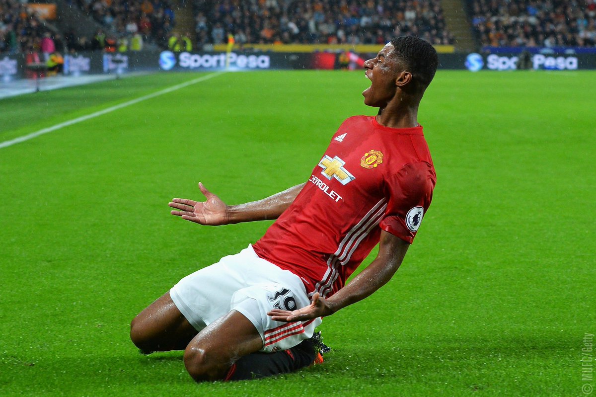 We left it late, but a win's a win! Watch @MarcusRashford's injury-time strike: bit.ly/2bIUGvr