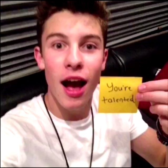 nervouslive's tweet photo. my canadian sweetheart โค๏ธ #MendesArmyIsPositive https://t.co/U815QlYuVA