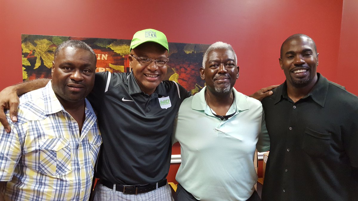 GlennWHunter's tweet image. #MoPattonSports &amp;amp; #FallDirty30 event @ Golden Rule Event Center was perfect! Former Titan Chris Sanders was keynote!