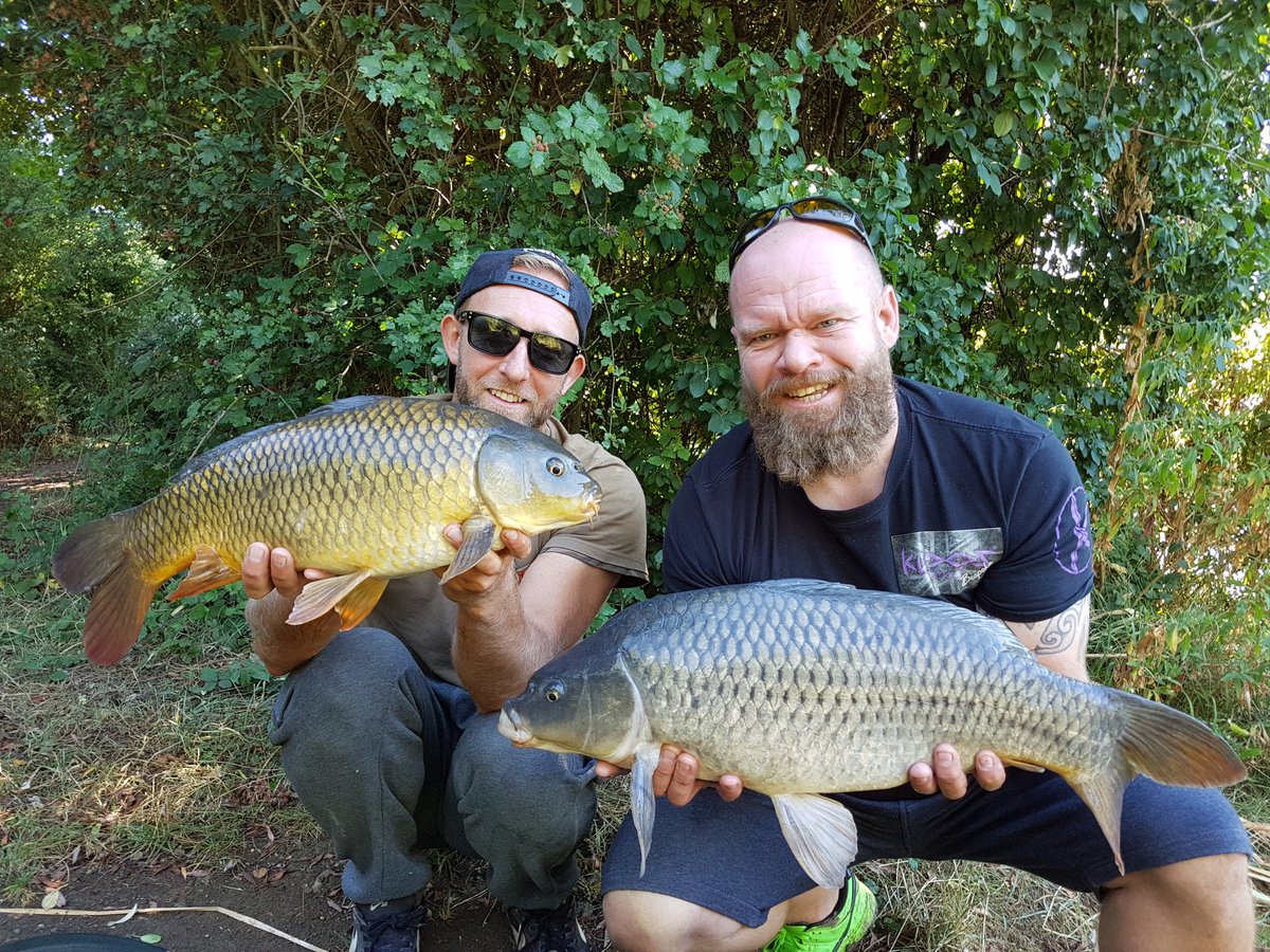 Great tutorial with <a href="/mark_pitchers/">Mark Pitchers</a> fishing was rock hard but we bagged a couple in the last hour and learnt loads