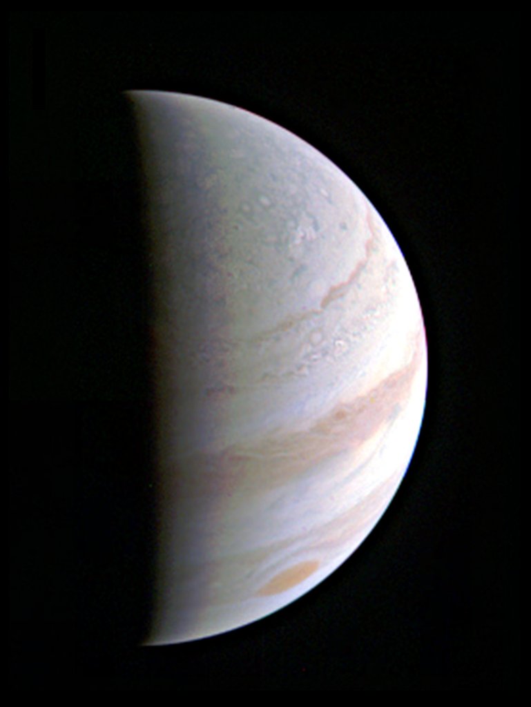 NASA's tweet image. Soaring over Jupiter, @NASAJuno spacecraft completed its closest flyby of the planet today: go.nasa.gov/2bWV0sc