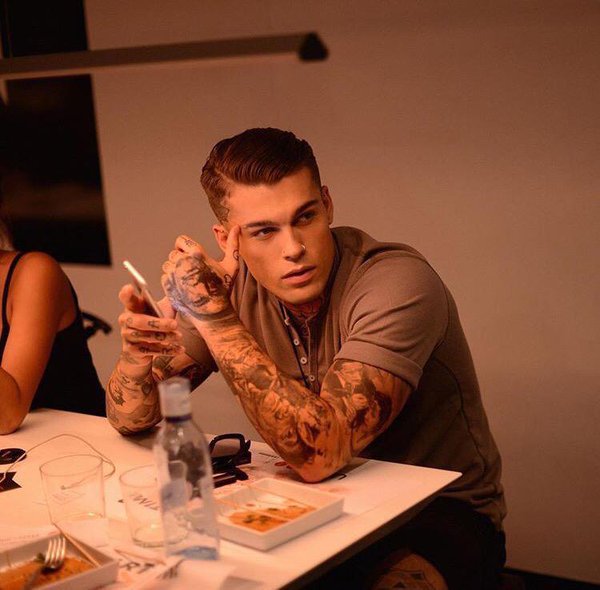 TattoosHeaven's tweet photo. I think i'm in love https://t.co/fSWmlsPykD