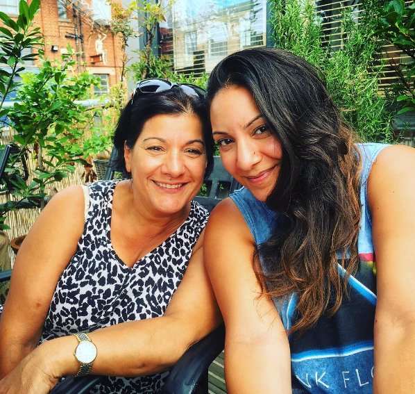 lovedupfilms's tweet photo. Saturday morning coffee @artsTBW with bride to be Christianna &amp; her lovely mum! 2 weeks to go! #bridetobe #wedding https://t.co/4VkLrT49Tp