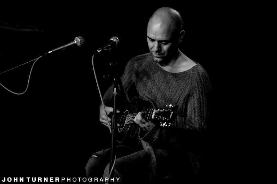 cinematicstills's tweet image. #BenSommers plays the @halfmoonbs for @BlockPorter. #Music #Photography