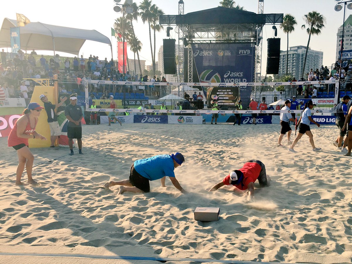 10FoldEnt's tweet photo. We didn't know the beach could get THIS fun!😱 The sponsors at the @WSOBV have brought the party! 🎉🌞 https://t.co/lXN3CBfH35