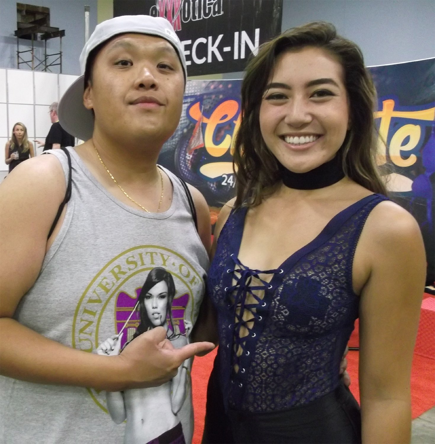 Thomas on X: Nice meeting the lovely @ryanbreadd . Appreciate the photo  with! #RyanBread #CamGirl #Chaturbate #ExxxoticaColumbus  t.coWGugcUSBPv  X