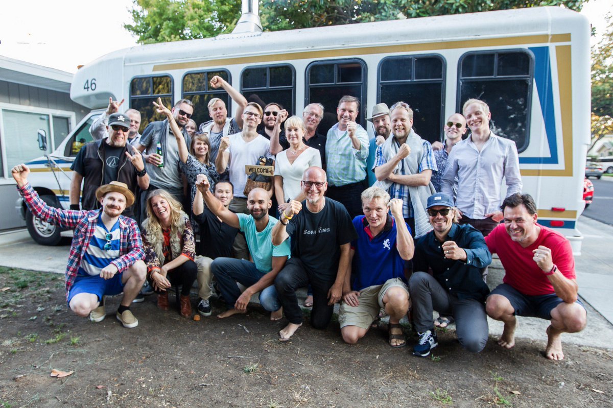 Finnish entrepreneurs now have a very own sauna in Palo Alto - #SiliconSauna! Thanks <a href="/LapuanKankurit/">Lapuan Kankurit</a> for the towels!