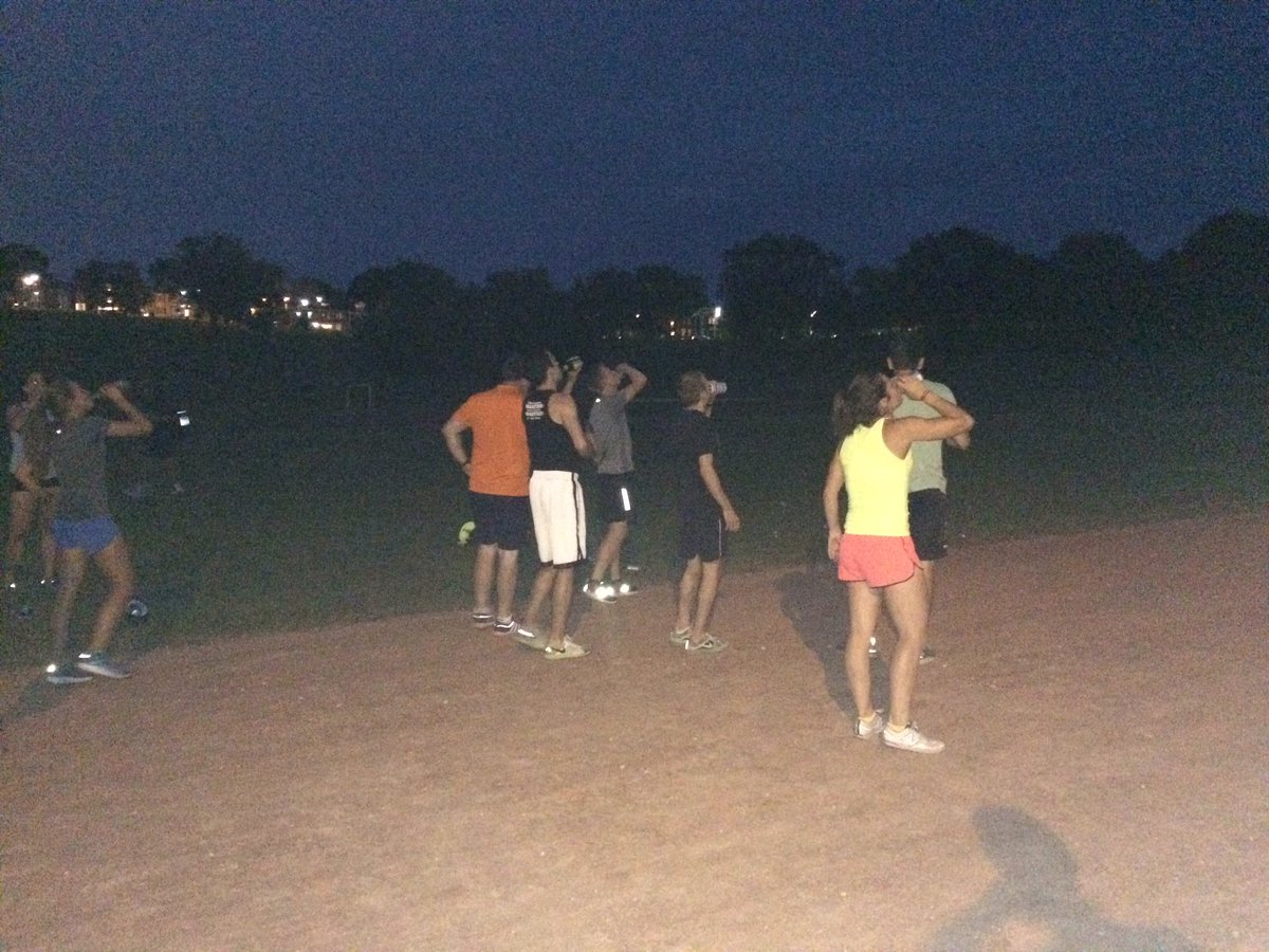Canadabeermile's tweet photo. 2nd beers are in! #beermile #toronto https://t.co/Dyjoez9utQ