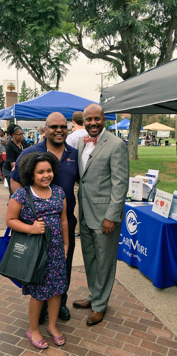 AsmMikeGipson's tweet photo. Always great seeing you @LASchools Superintendent Downing! Appreciate your support! #Back2School64 https://t.co/FCtbzf0XlG
