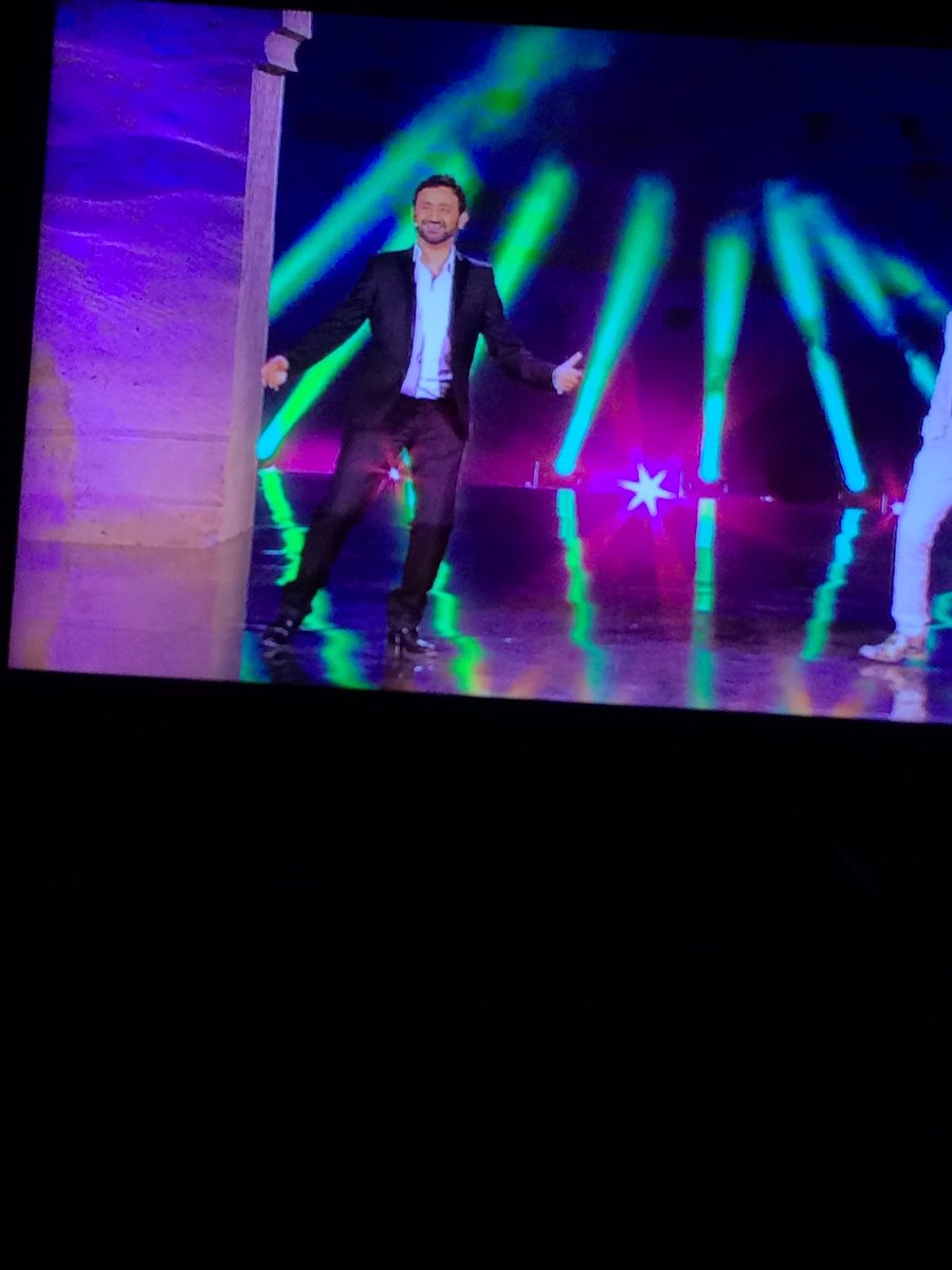 Clement_095's tweet photo. @Cyrilhanouna Rediffusion #Mdr2014 #w9 😃😃😃 https://t.co/D4HfGQ01ni