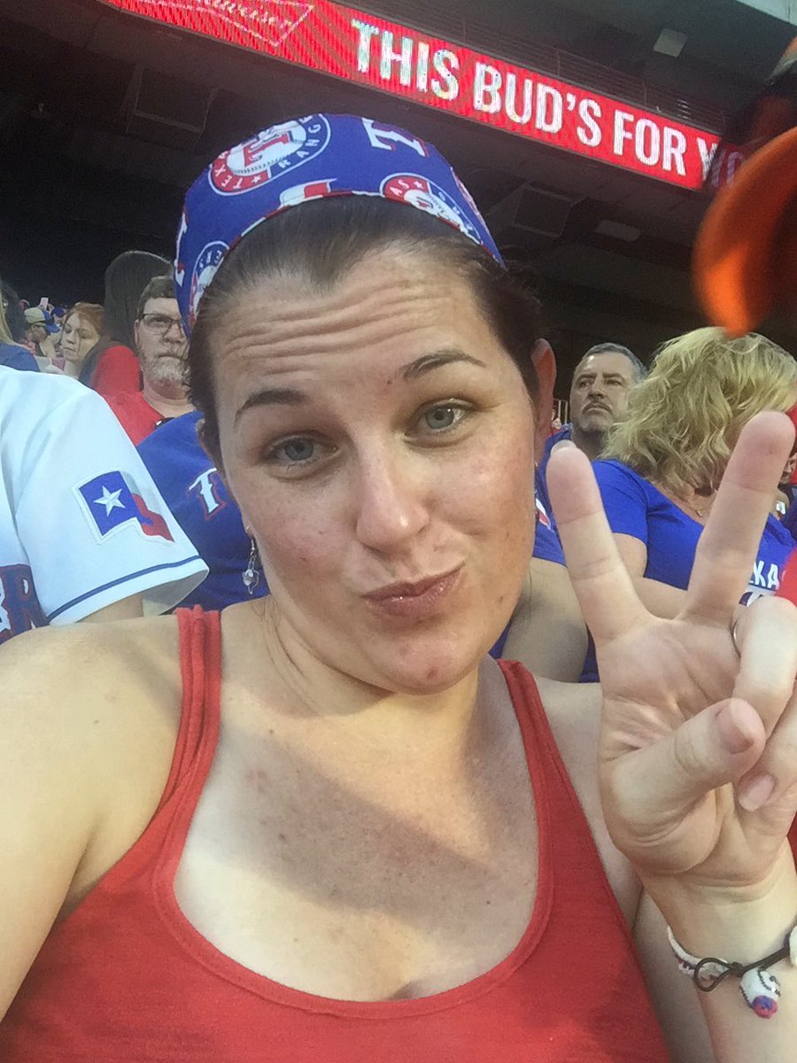 HERstoryAK's tweet photo. Beltran #texastwohit @Rangers https://t.co/F0gXUxWY8X
