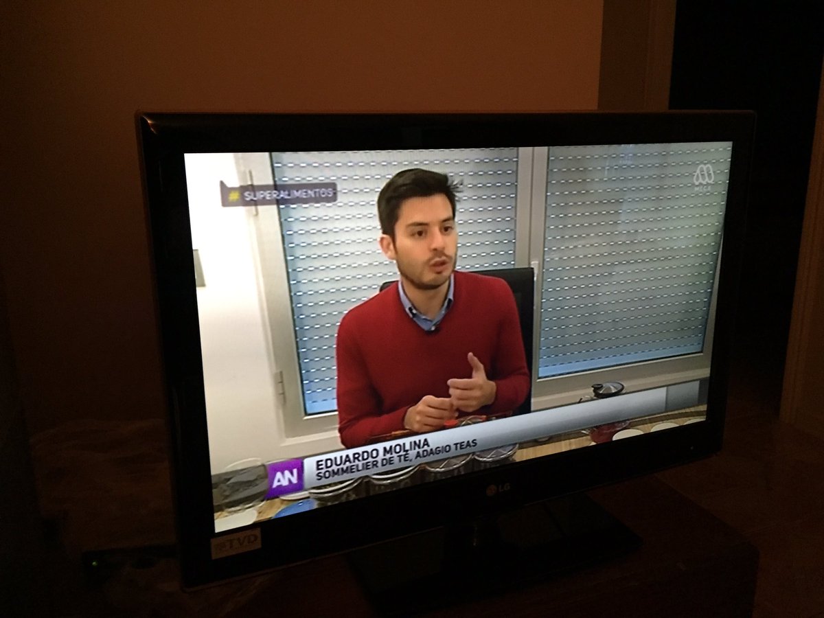 TeaSommelierScl's tweet image. Linda entrevista sobre el té como un #superalimento en @Mega @Adagioteaschile