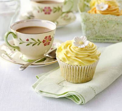 *shares lemon cakes with @AssassinXBolto1 *