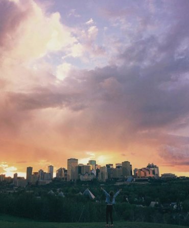 Embrace thee weekend. #ExploreEdmonton

Lively colours were captured by <a href="/RandeeArmstrong/">Randee</a>!