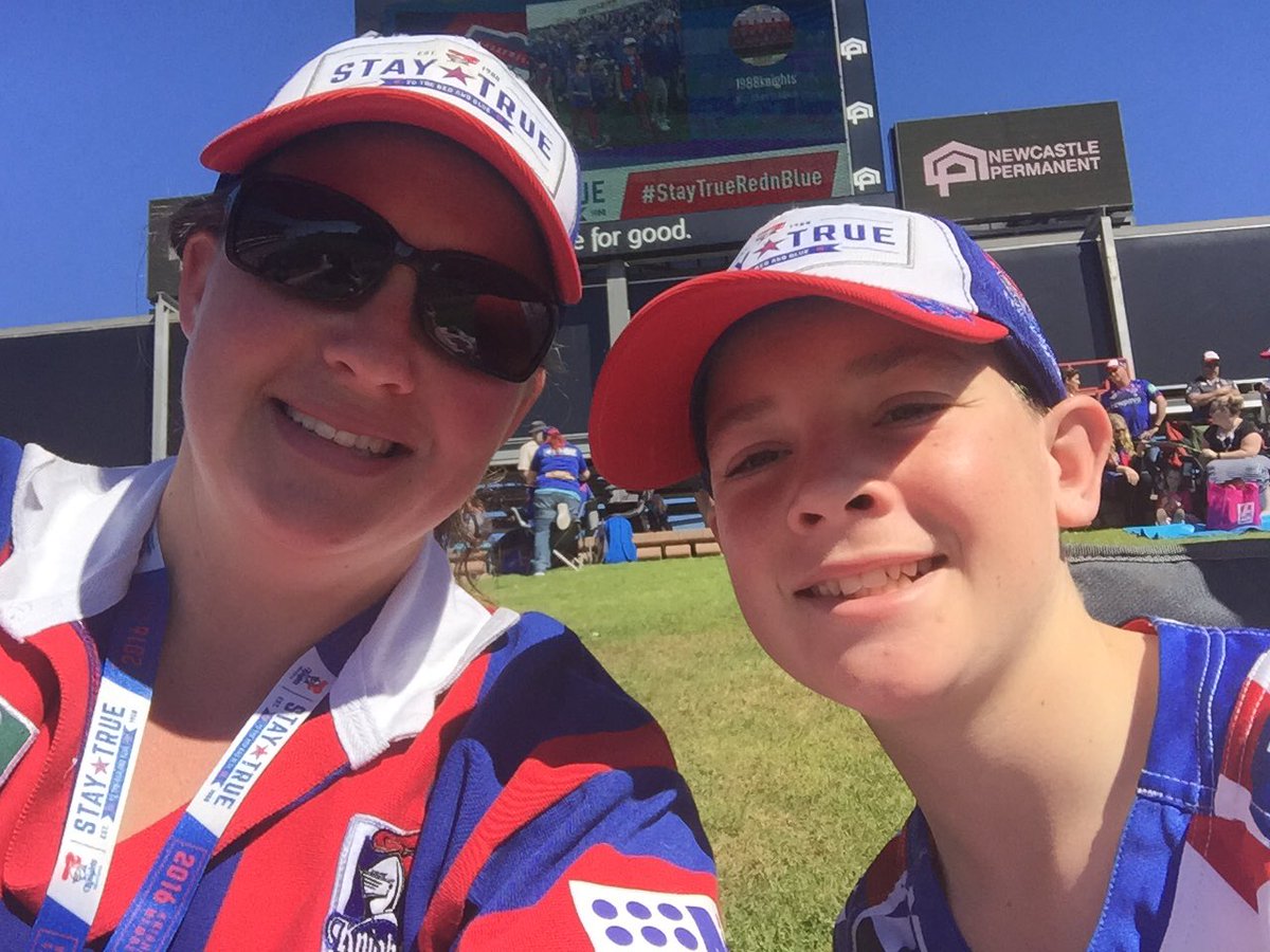 ja8052's tweet photo. #nrlknightsrabbitohs #staytruerednblue https://t.co/LcTSM9iD6G