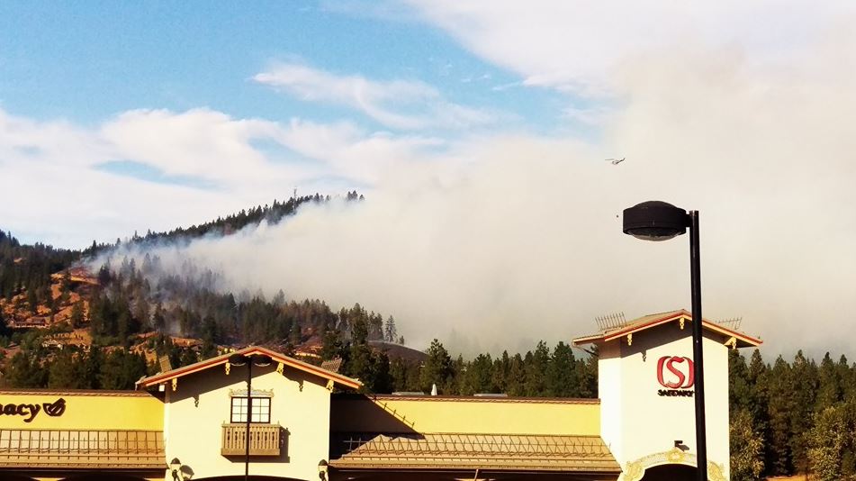 KIRO7Seattle's tweet photo. JUST IN: Units from #SpokaneComplex are being reassigned to assist with the #SuncrestFire in Leavenworth #KIRO7 https://t.co/7L5IYz34pc