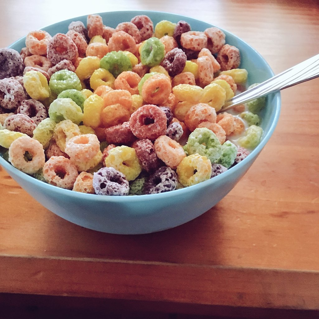 This makes my childhood happy 🙂
#fruitloops #cereallovers #Colouredexcellence #SmileMore