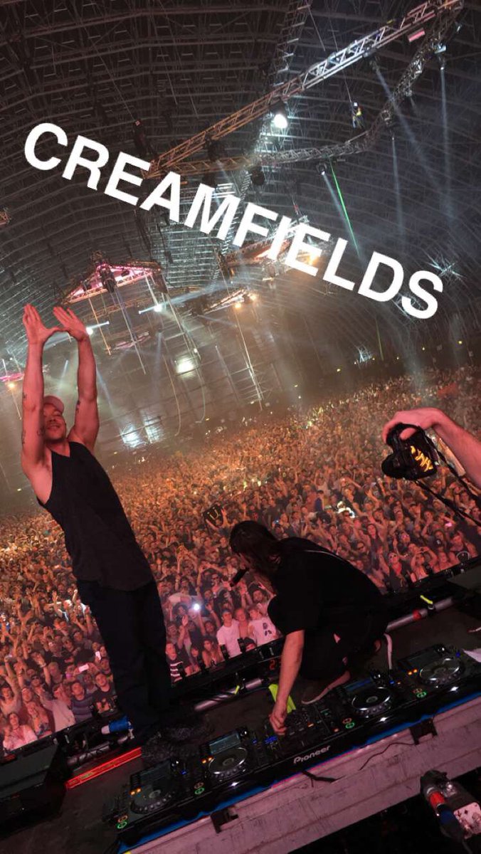 diplo's tweet photo. eriously this weekend was crazy in the uk 🇬🇧 first jack u shows ever here and we love you CREAMFIELDS @OfficialRandL https://t.co/DweeLf9ZzB