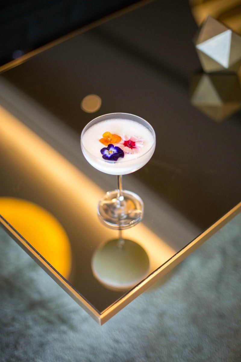 NUVOmag's tweet photo. A peek inside London's @TomDixonStudio designed @Dandelyan bar: https://t.co/y8ueCrrkwz https://t.co/LroDIc0k3R
