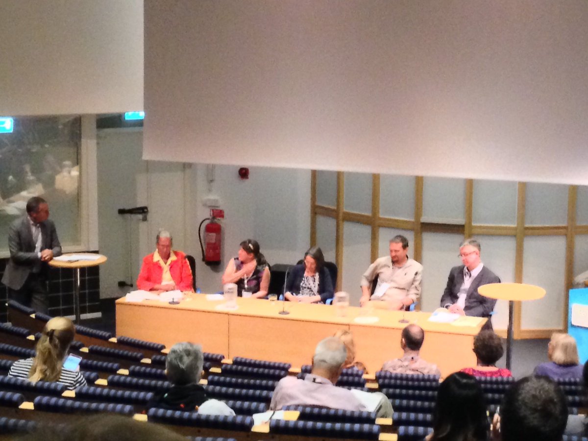 Evidentiary1's tweet image. #RobRichards #@Evidentiary1 so honoured to sit on panel concluding an inspirational #CEE conference #envevidence2016