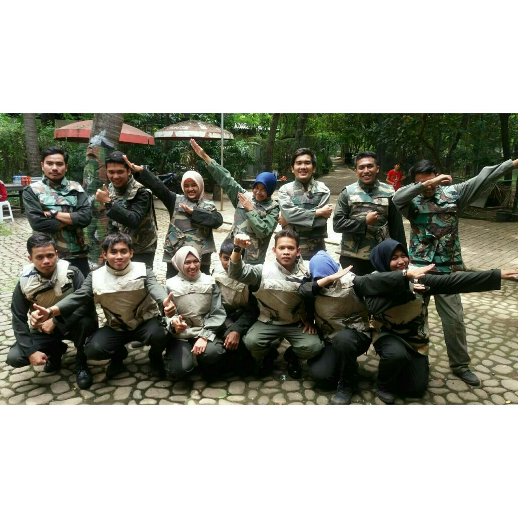 fernanhtb's tweet photo. Counter Terrorism winnn 😆😊
#paintball ancol
#ancol https://t.co/cAtuIqT53F