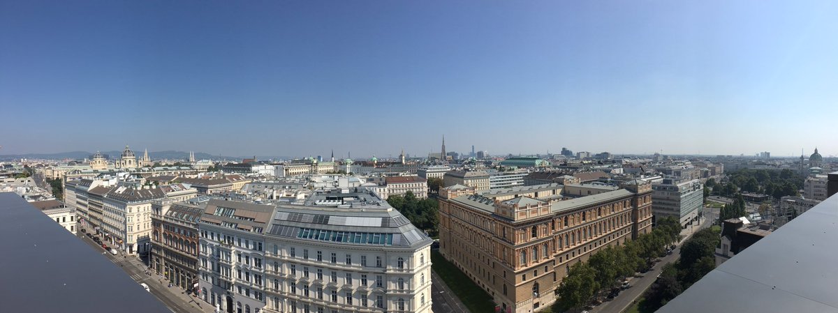 manuchis's tweet photo. The best way to start a sunny Sunday #scss16 https://t.co/yQkj0sG7eA