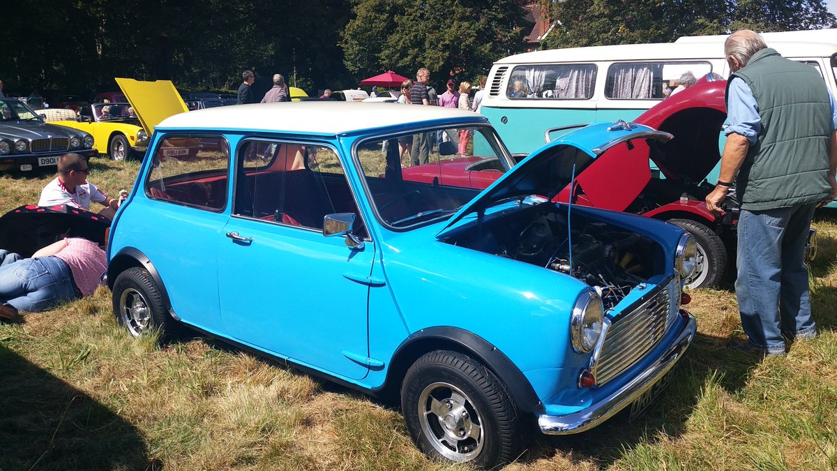PetrolHers's tweet photo. There was a great turnout at Stockfest last weekend. Here's a selection of our favourites https://t.co/qCeebSxo3T https://t.co/bkdLMxVdMT
