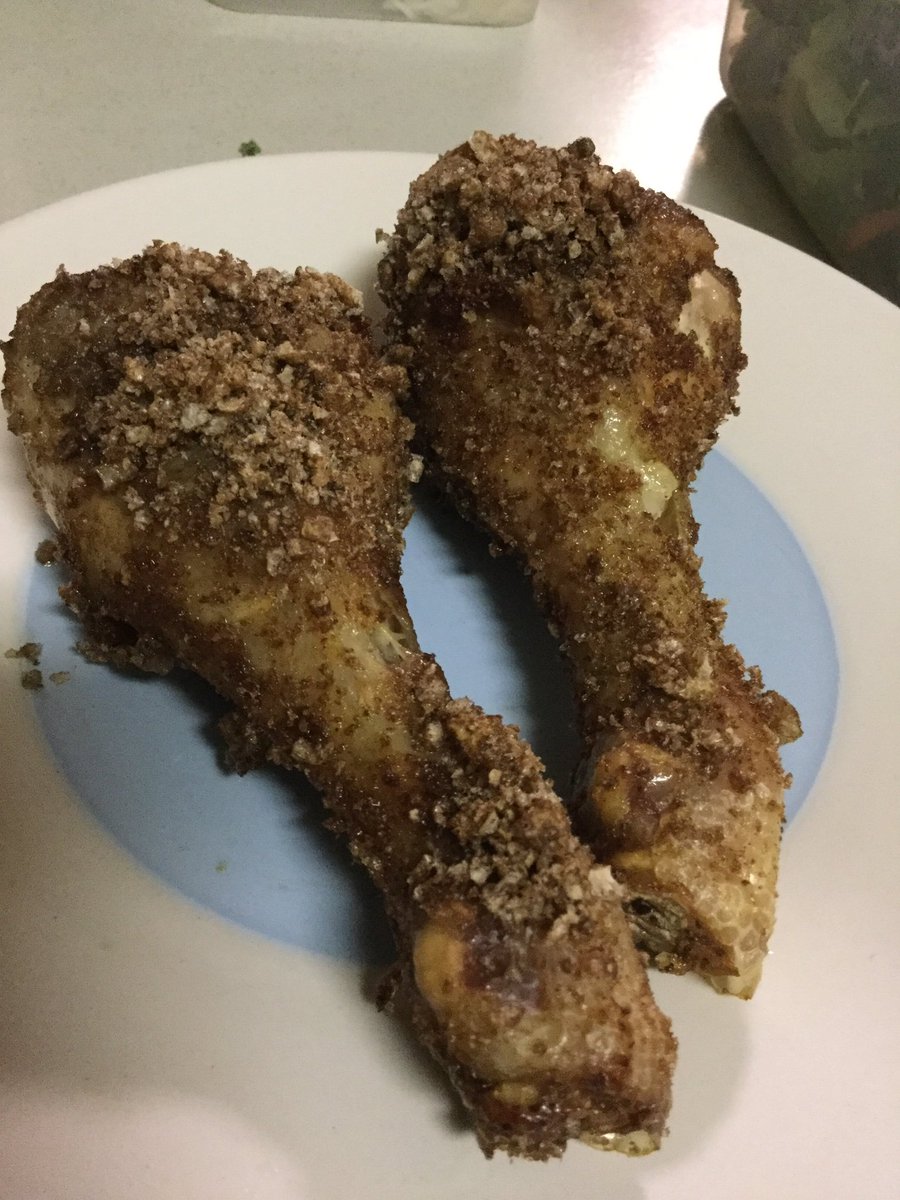 jakobisbae's tweet photo. @AlexWassabi @lazyronstudios I made the chocolate chicken but since I'm in Australia I had to use coco pops https://t.co/4RryHk7VQ7
