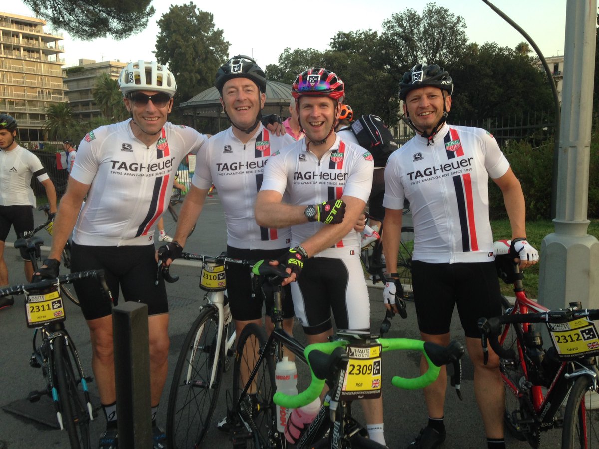 Haute_Route's tweet photo. Team @TAGHeuer ready to take on 800km and 20,000m+ of climbing through the Alps #HauteRoute #DontCrackUnderPressure https://t.co/x2xuPitJlR