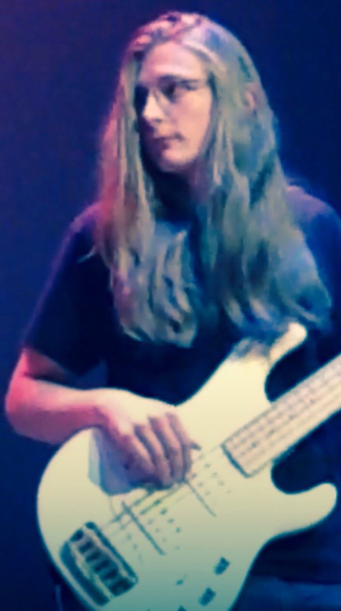 ArtFrdrxHair's tweet image. #ArtFredericks #withfilter