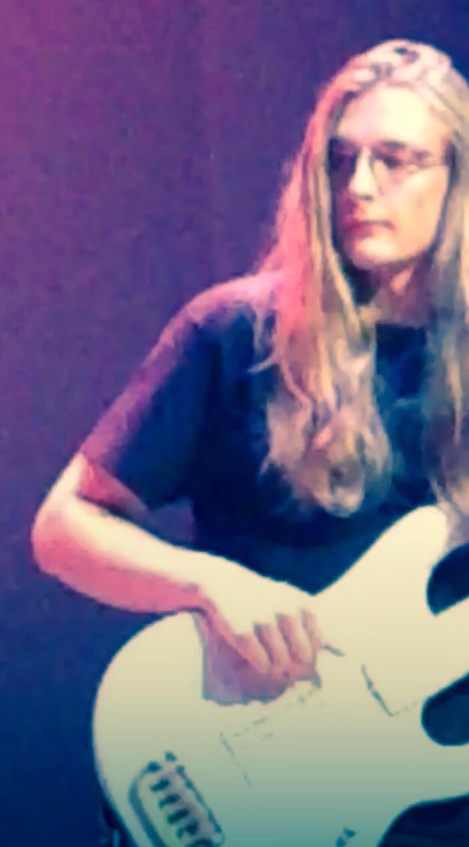 ArtFrdrxHair's tweet image. #ArtFredericks #withfilter