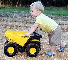 Genuine_4x4's tweet photo. Some people grow out of their Tonka Truck, some build themselves a new one https://t.co/WOKJNUm7hm