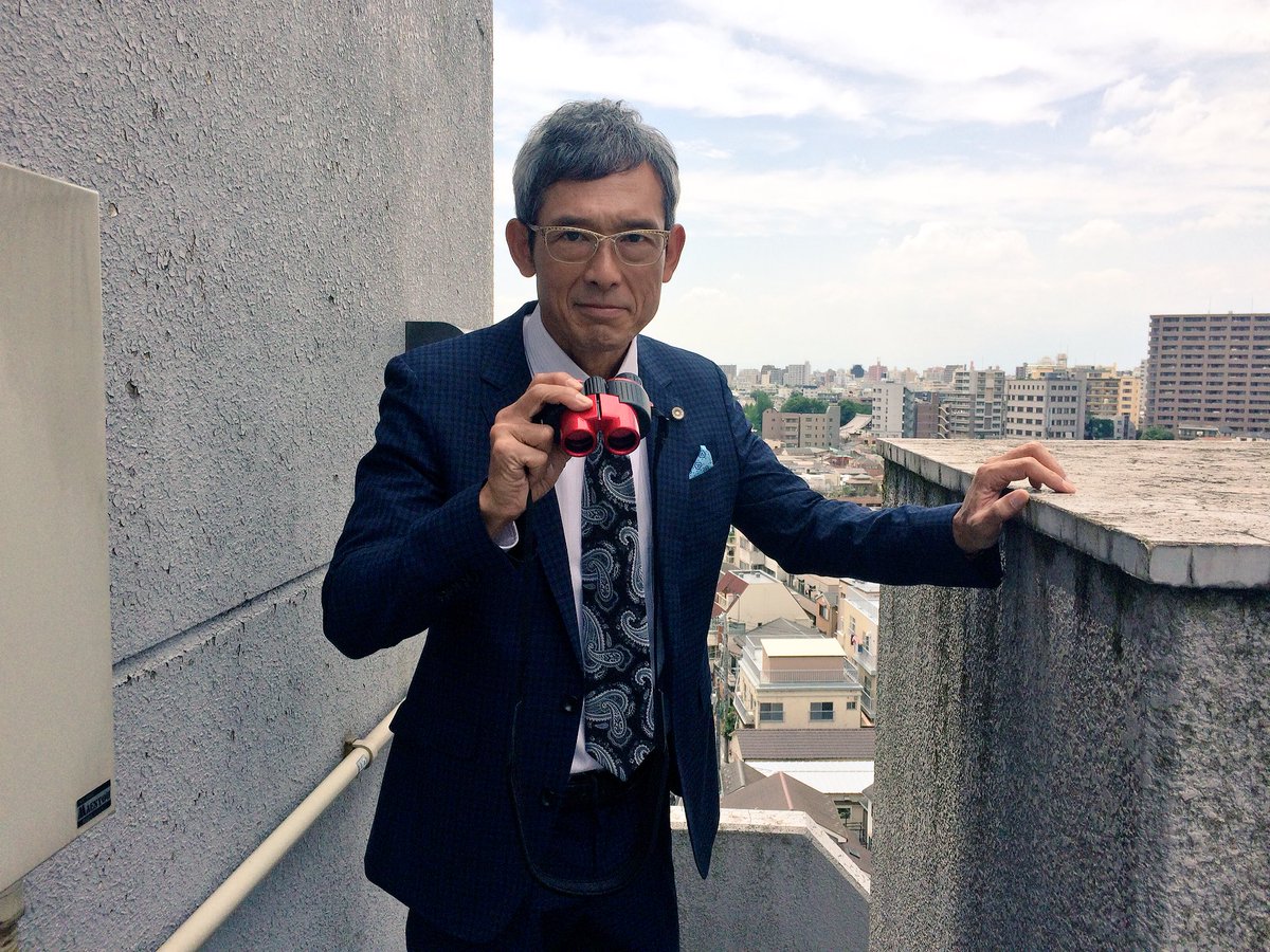 公式 そして 誰もいなくなった على تويتر 今夜10時30分から そして誰もいなくなった 第7話 これまでジワジワと裏で動いていた 西条弁護士 その怪しい計画がついに明らかに そして この双眼鏡は一体 全ては今夜のオンエアでチェック そし誰 鶴見辰吾