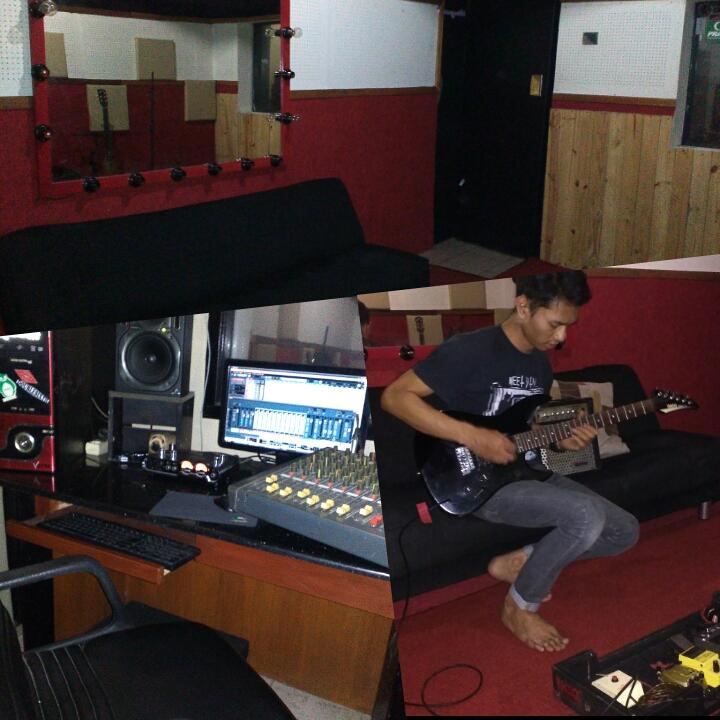 ShukrStudio's tweet photo. @SEPT_grass @AbrianLendi Rekaman murah berkualitas, hanya 50rb/jam atau 400rb/lagu (recording,mixing,mastering). https://t.co/dFOLqL4NmQ