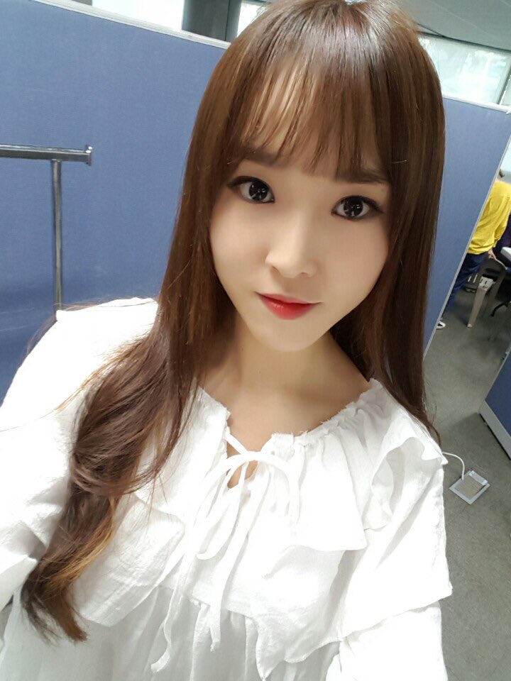 Cq7Xpy_UIAAvrsX.jpg:large